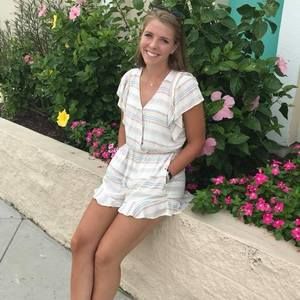 Meet your Posher, Jacqueline